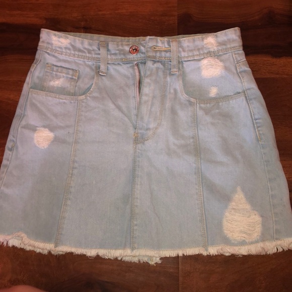 Forever 21 Dresses & Skirts - 💜Super adorable jean skirt
